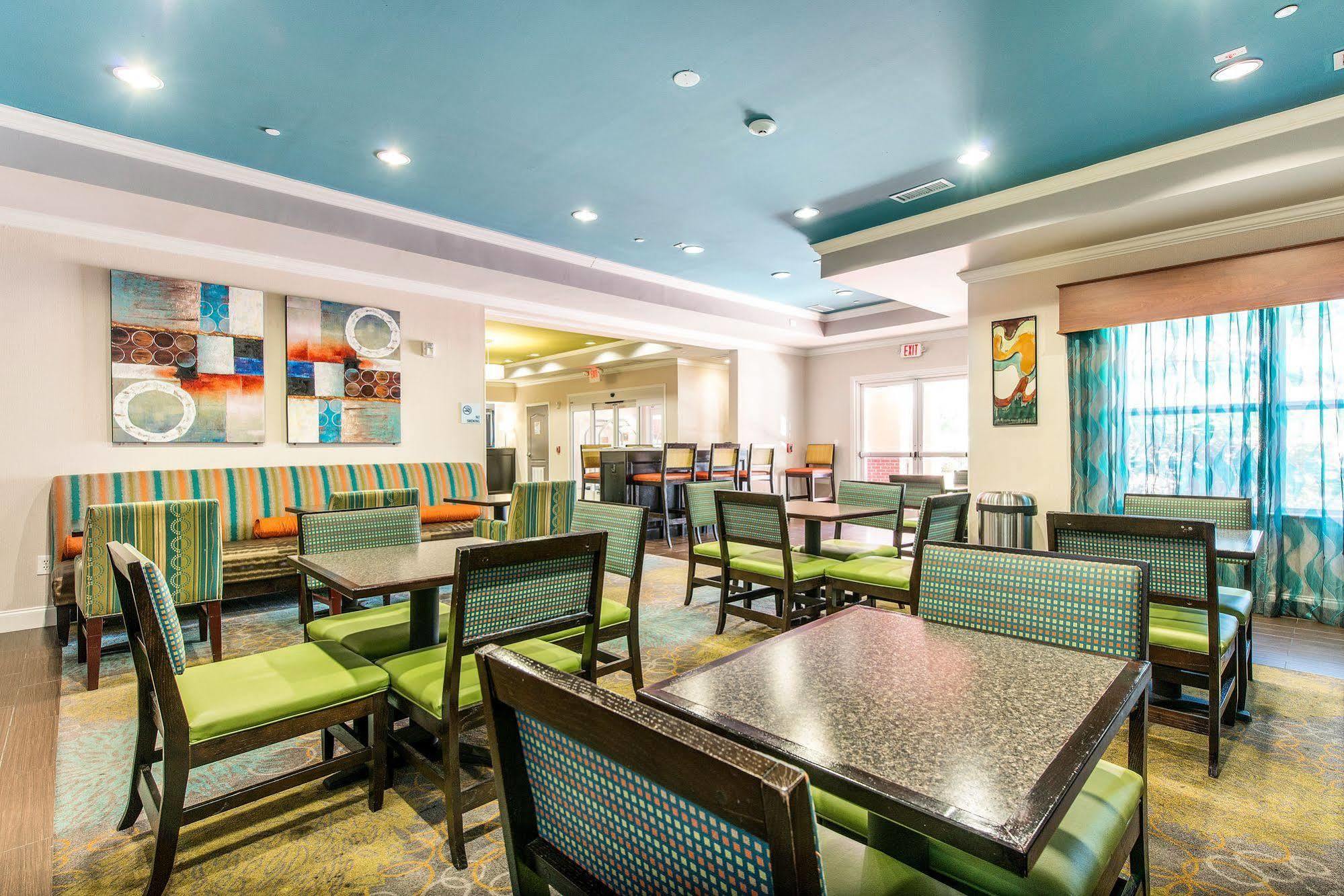 Holiday Inn Express Hotel & Suites Lagrange I-85 By Ihg Exterior foto