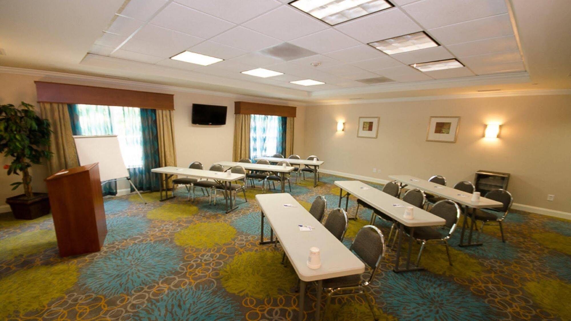 Holiday Inn Express Hotel & Suites Lagrange I-85 By Ihg Exterior foto